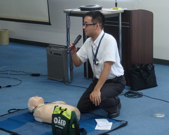 AEDの使い方及び心肺蘇生法の講習